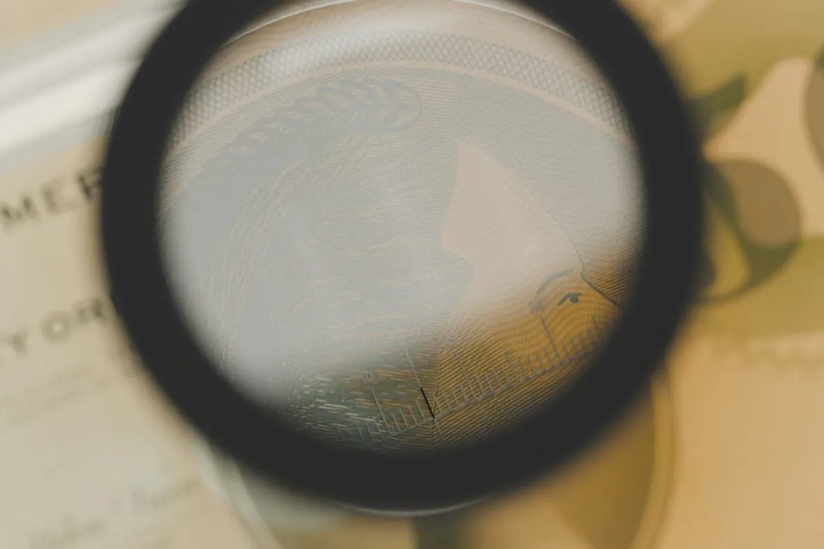 Monitoring screens